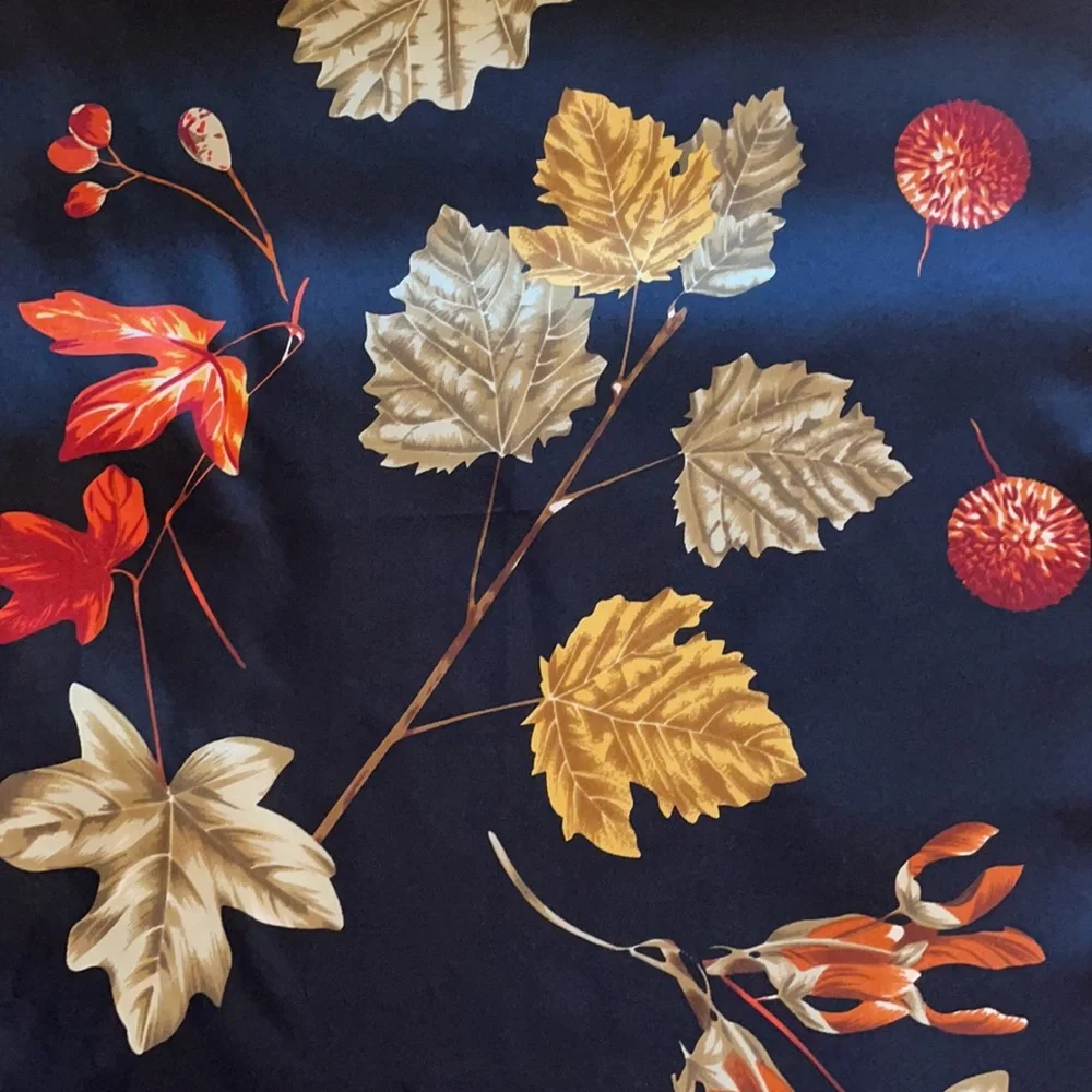 Brooks Brothers 💯% Silk Scarf